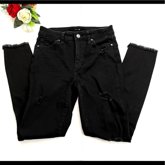 Joe’s High Rise Distressed Jean Size 24 - Picture 1 of 5